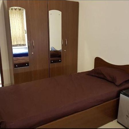 Suyash Pg - Melange Bed and Breakfast Bangalore Buitenkant foto